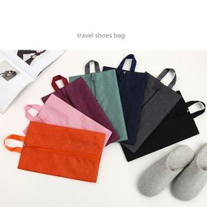 Nouvelle Trousse à Chaussures Pliable et Compacte en Tissu Oxford Cationique, Idéale pour les Voyages d'Affaires – Organisateur de Chaussures Minimaliste et Durable avec Fermeture Éclair - Product Image 6