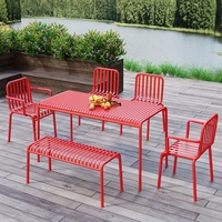Table et chaises de café en acier pour balcon, style nordique moderne et populaire, pour l'extérieur, rouge