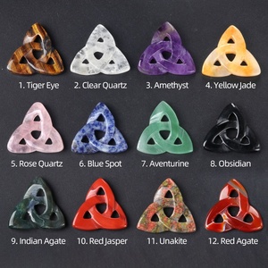 Châu Âu Mỹ đồ trang sức DIY Hollow tam giác hình dạng Knot khác pha lê thủ công sản phẩm bán-quý đá tự nhiên Mặt dây chuyền - Product Image 2