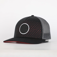 Casquette Trucker 5 Panneaux Haute Qualité en Gros avec Patch Tissé Personnalisé, Chapeau en Maille à Trous Circulaires pour le Sport, Performance Classique pour Hommes, Gorras