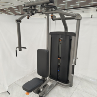 Machines de fitness professionnelles en acier réglables pour exercices de pectoraux, de deltoïdes arrière et de curls de jambes pour le renforcement musculaire de la poitrine