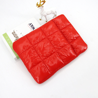 Vente en gros de sacs d'ordinateur portables en nylon matelassé, fins et élégants, de 13, 14, 15 et 15,6 pouces, avec fermeture éclair