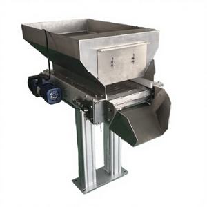 Paslanmaz Çelik SUS304 Küçük Tırmanma Bantlı Büyük Hazneli Konveyör Hattı Besleme Asansörü Titreşimli Kase Zincirli Hazne Motoru - Product Image 1