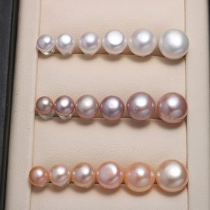 Pendientes grandes y ligeros, de fábrica líder transfronteriza para mayoristas, con acabado metálico premium y chapado al vacío estándar. - Product Image 1