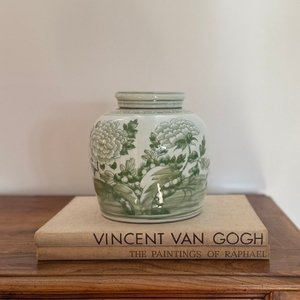 Barattolo di noci in <span class=keywords><strong>ceramica</strong></span> verde di nuovo design 2025 nuovo vaso per la decorazione della casa vintage - Product Image 1
