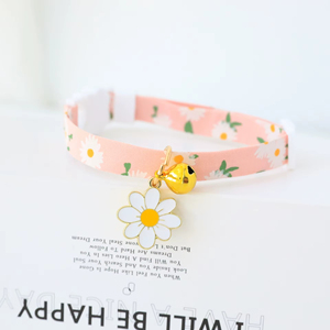 <span class=keywords><strong>Collier</strong></span> pour animaux de compagnie QbellPet au design floral mignon pour chatons et chiens, inspiré d'un <span class=keywords><strong>collier</strong></span> floral avec pendentifs tendance et boucle de sécurité - Product Image 4