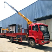 La Chine grue montée par camion hydraulique de 8 tonnes à vendre