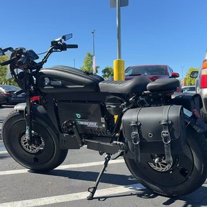 Bicicleta Eléctrica Deportiva Negra, 130 km de Autonomía, Motor sin Escobillas de 3000 W, Diseño Ligero de Aluminio, Sistema de Iluminación LED - Product Image 3