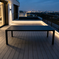 Table à manger rectangulaire moderne d'extérieur avec extension rotative pour villa, terrasse, balcon