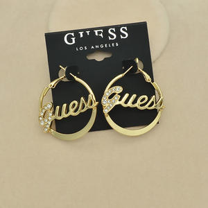 Modemerk Designer Sieraden Lange Oorbellen met Strass en Uitgeholde GUESS-logo Dames Designer Oorbellen - Product Image 5