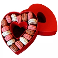 Emballage de biscuits gâteau de demoiselle d'honneur chocolat fraises bonbons doux boîte cadeau en forme de cœur