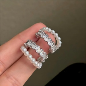 Nouvelles boucles <span class=keywords><strong>d</strong></span>'oreilles en perles <span class=keywords><strong>d</strong></span>'eau douce naturelles, 3-4 mm, double couche, style français, <span class=keywords><strong>d</strong></span>élicates, haut <span class=keywords><strong>de</strong></span> gamme, luxueuses et élégantes. - Product Image 4