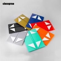 Chengruo Stock Boîte de papier cadeau pliable à fermeture magnétique Emballage avec ruban Matériaux recyclables pour chaussettes Cadeaux personnalisés