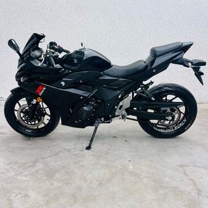 <span class=keywords><strong>Ling</strong></span> Mu GSX 250 - Moto Sportiva a Benzina Usata a Due Ruote. Finitura Verniciata Originale. Garanzia di Qualità. - Product Image 1