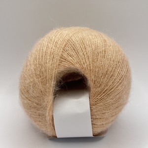 <span class=keywords><strong>Gratuit</strong></span> un échantillon 1/13NM mélange fil de dessin pelucheux hautement extensible pour tricoter une écharpe de pull - Product Image 4