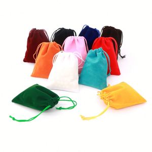 Bolsa de Terciopelo de Alta Calidad para Regalos, con Logotipo Personalizado, Tamaño Pequeño, para Perfumes, Pelucas, Rímel, Proveedor Chino, Venta al Por Mayor - Product Image 6
