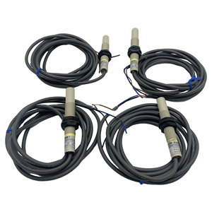 Brand New E2K-X4ME1 M12 Cylindrical Threaded Capacitive Proximity Sensor 4mm for Detecting Non-Metallic Liquids - Product Image 2