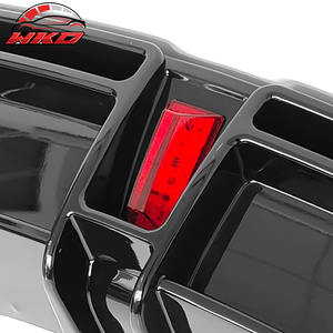 Protector de Parachoques Trasero para Tesla Model 3 2017-2023 Estilo IKON Difusor Negro Brillante con LED Accesorios para Automóviles - Product Image 6