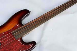 กีตาร์เบสไฟฟ้าแบบไม่มีเฟรต 4 สาย คุณภาพสูง ผลิตในจีน ยี่ห้อ PB-FLVS รับทำโลโก้ OEM ตามสั่ง - Product Image 3