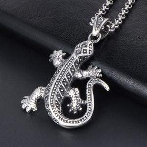 Collier avec pendentif gecko en acier inoxydable, collier à thème animal pour hommes et femmes SP568 - Product Image 3