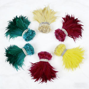 Plumes de coq multicolores teintes - Lots de plumes vibrantes pour la confection de mouches de pêche, l'artisanat, les mariages et les embellissements de costumes - Product Image 2