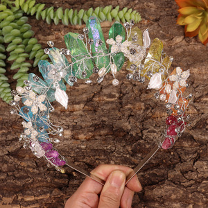 Fascia per Capelli Artigianale con Corona in Quarzo Rosa Naturale e Chiusura con Strass a Fiore, Accessorio per Capelli da Festa, Regalo di Compleanno per Donne - Product Image 4