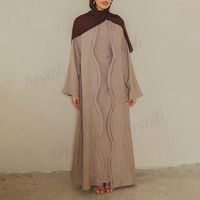 Abaya personnalisée 2026, dernière collection, pour femmes, avec détails ondulés, robe musulmane, vêtements islamiques, vente en gros, aspect lin texturé, coupe ample