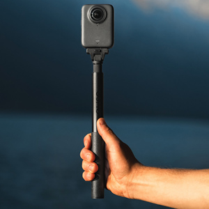 ชุดกล้องถ่ายภาพระดับมืออาชีพ 360 องศา 4K 60FPS มุมกว้าง 155 องศา กล้องแอคชั่นสำหรับกีฬา ถ่ายวิดีโอ กันน้ำได้ลึก 10 เมตร พร้อมระบบมองเห็นในเวลากลางคืน - Product Image 1