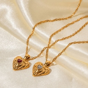 Collier pendentif vintage pour femme, cœur coloré délicat en acier inoxydable plaqué or 18 carats avec perle d'eau douce, étanche, cadeau d'été - Product Image 2