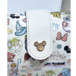 กระเป๋าโท้ทสะพายข้างลายการ์ตูนรูปหัวหนูสีทอง พร้อมสายปรับระดับได้ กันน้ำ และเป็นมิตรกับสิ่งแวดล้อม ทำจากไนลอน - Product Image 4