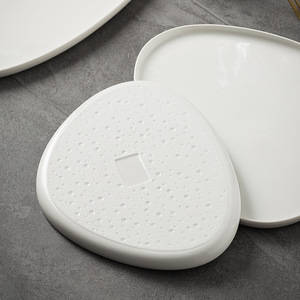 Assiette de table triangulaire en céramique pour restaurant, en porcelaine blanche pure, pour desserts, steaks, pâtes, sushis et salades - Product Image 6