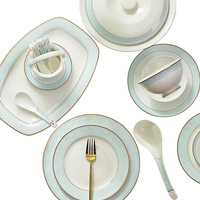 Service de vaisselle en porcelaine fine pour la maison, compatible micro-ondes, personnalisable, coffret cadeau, style européen simple, bols en porcelaine fine à motifs en relief dorés