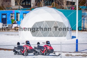 Impresionante Combinación de Paisajes Nevados y Fiestas de Año Nuevo, Ideal para Bodas y Campamentos de Lujo, Carpa Domo para Celebraciones Invernales - Product Image 4