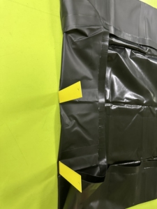 Polietileno reforzado portátil (RPE) 20 'X 20' X 12 ", negro y amarillo, hecho en China, Berma de contención de derrames de petróleo - Product Image 4