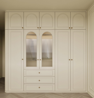 Dressing de luxe blanc de style français avec portes modernes en MDF, mobilier de chambre durable