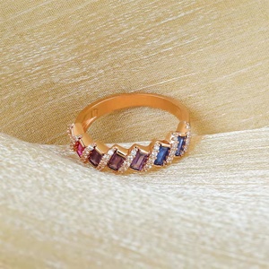 แหวนเงินแท้ 925 ประดับเพชร CZ ทรงบาแกตต์ ทรงกลม หลายเม็ด ระดับ AAA สีรุ้ง สำหรับผู้หญิง - Product Image 3