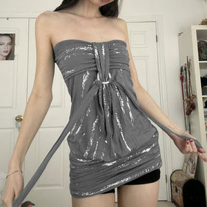 Débardeur plissé rétro sexy pour femme avec col licou, motifs argentés et anneaux métalliques – Nouvelle collection été 2026 pour soirées et clubs - Product Image 2