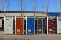 Conteneur de toilettes extérieur préfabriqué moderne en acier personnalisé OEM