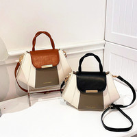 Sac à bandoulière Four Seasons avec logo personnalisé récent Sac à bandoulière de couleur assortie avec couverture design de niche produit en usine d'origine