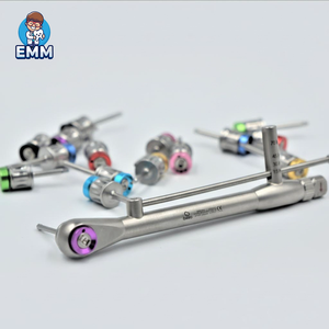 Kit di Cacciaviti Dinamometrici Universali per Impianti Dentali 203A5 per Trattamenti Odontoiatrici - Product Image 3