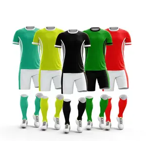 2024 gros nouveau design maillot de football ensemble internationale oem pas cher de haute qualité chemise personnalisée vêtements d'équipe de football