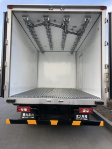 Daging gantung truk berpendingin, Vans kotak pendingin untuk dijual transportasi daging segar dengan rel geser - Product Image 3