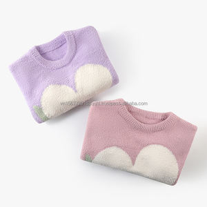 Conjunto de Pijama de Terciopelo Suave para Otoño e Invierno, con Suéter de Manga Larga y Pantalones Largos, Diseño Floral Dulce y Cálido - Product Image 4