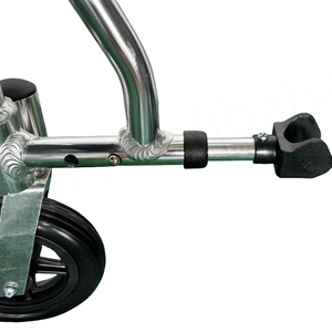 Fauteuil roulant manuel léger en aluminium CA863-20-A, pliable sur mesure pour patients en physiothérapie - Product Image 4