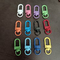 Vente en gros de sac à main crochet pour chien de haute qualité mousqueton en alliage de zinc ciseaux mousqueton mousqueton pince oeil pivotant déclencheur différentes couleurs disponibles
