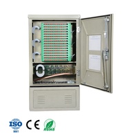 Boîte de distribution à fibre optique FTTH 144 ports personnalisée Armoire de connexion croisée à fibre optique au sol Équipement à fibre optique de qualité supérieure