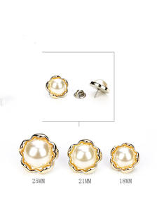 목 노출을 방지하기 위해 칼라로 제거 할 수있는 중국 매듭/개구리 단추가있는 아크릴 코트 스웨터 및 카디건 - Product Image 6