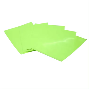 Pellicola Luminosa in PET PVC Autoadesiva, Vinile Fotoluminescente che si Illumina al Buio, Rotolo di Adesivi per Segnaletica di Sicurezza Notturna - Product Image 3