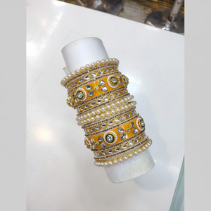Ensemble de bracelets en acrylique plaqué or avec pierres Kundan et perles pour femmes, bijoux ethniques traditionnels pour mariage et occasions festives - Product Image 2