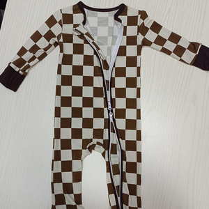 Vêtements pour enfants vente en gros de pyjamas personnalisés en bambou pour bébés ensembles de vêtements barboteuse vêtements pour bébés - Product Image 3